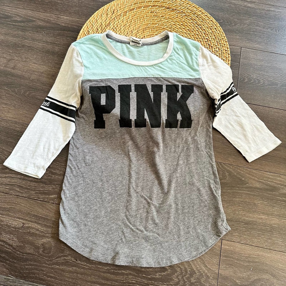 Victorias Secret PINK Grey 3/4 Top size xs